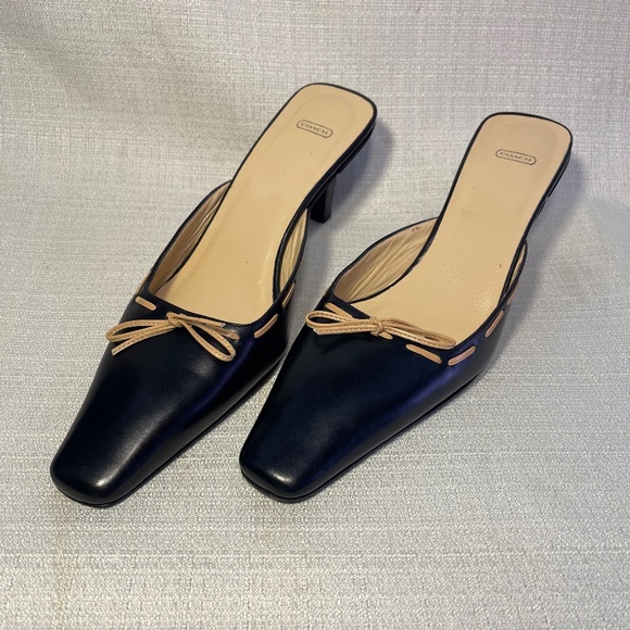 Coach Shoes - Coach kitten heels Black and Tan Women's Shoes Y2K